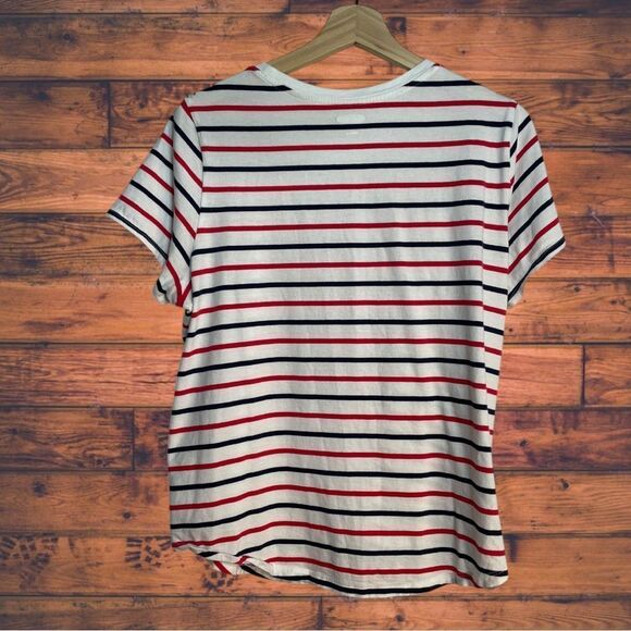 5 for $25🔥Old Navy Red, White, & Blue Striped T-Shirt Large - Picture 2 of 6